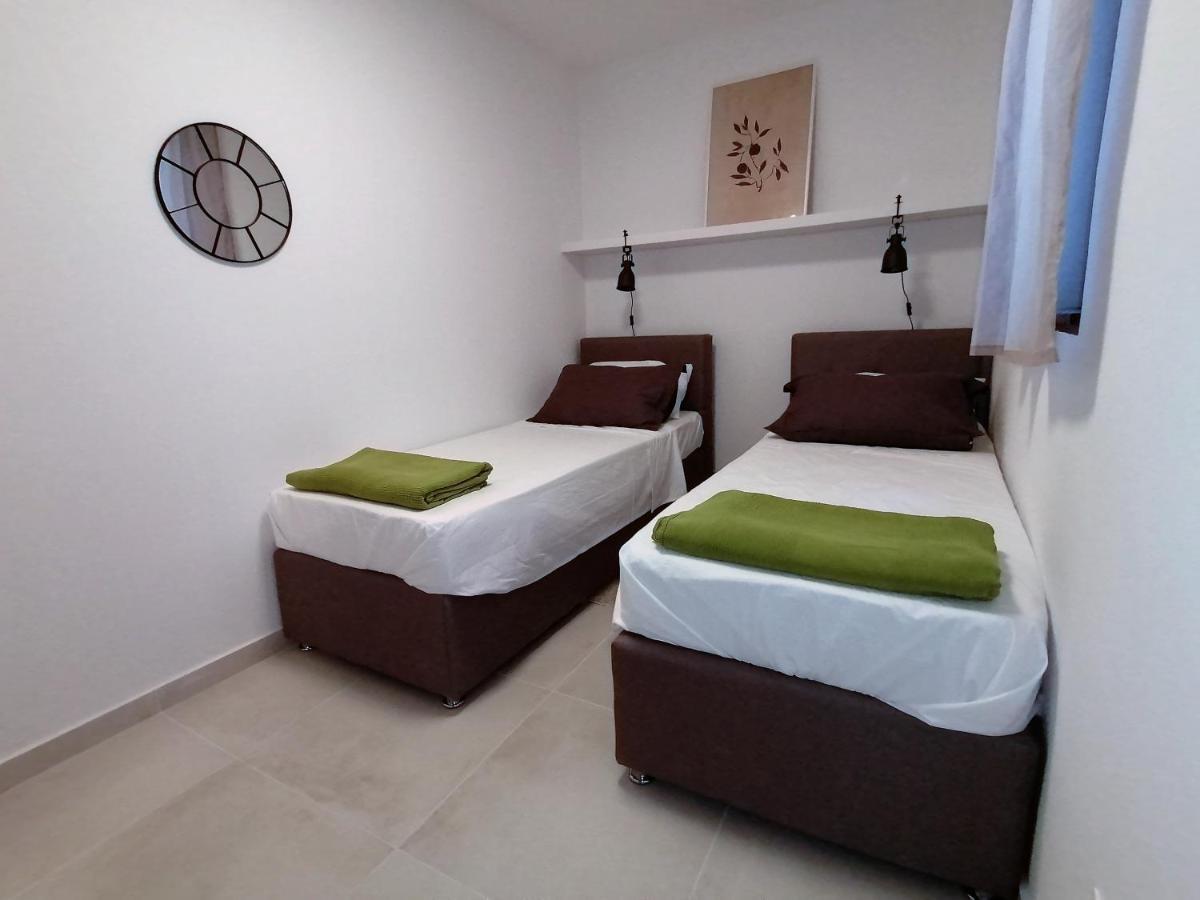SIDRO - 2 bedrooms apartment Poreč Buitenkant foto